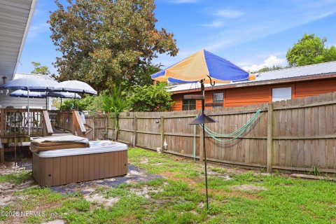 House in Green Cove Springs, Florida 3 bedrooms, 110.37 sq.m. № 2312674 - photo 24
