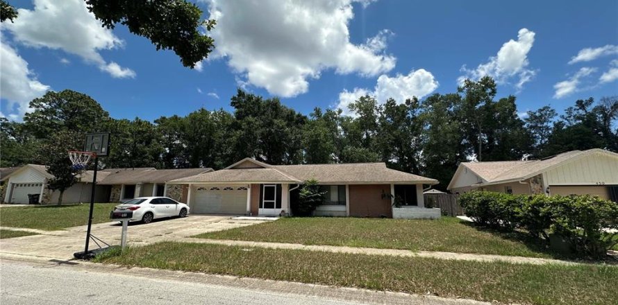 Casa en Altamonte Springs, Florida 4 dormitorios, 152.73 m2 № 1804676