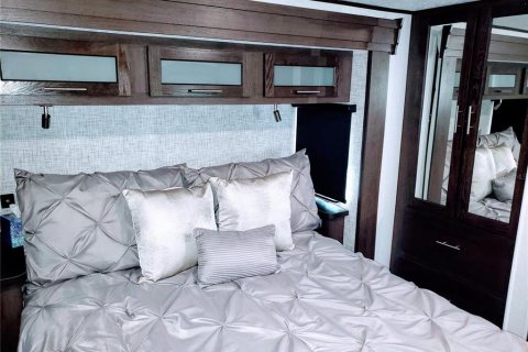 Купить кондоминиум в Апопка, Флорида 5 комнат, 25.27м2, № 1113098 - фото 18