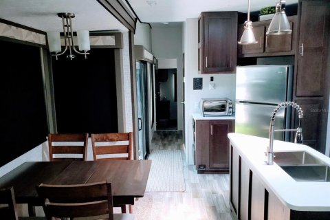 Купить кондоминиум в Апопка, Флорида 5 комнат, 25.27м2, № 1113098 - фото 12