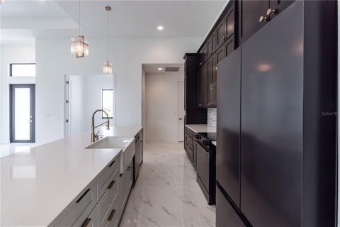Villa ou maison à vendre à Cape Coral, Floride: 4 chambres, 160.91 m2 № 1905844 - photo 7