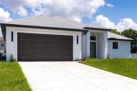 Villa ou maison à vendre à Cape Coral, Floride: 4 chambres, 160.91 m2 № 1905844 - photo 2