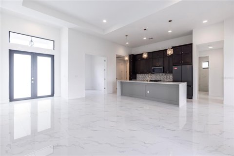 Villa ou maison à vendre à Cape Coral, Floride: 4 chambres, 160.91 m2 № 1905844 - photo 4