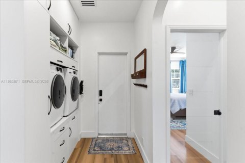 Купить кондоминиум в Майами-Бич, Флорида 2 спальни, 122.63м2, № 2046752 - фото 15