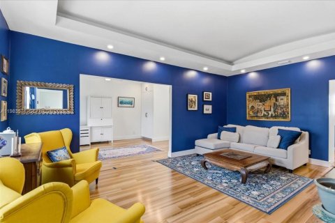 Купить кондоминиум в Майами-Бич, Флорида 2 спальни, 122.63м2, № 2046752 - фото 3