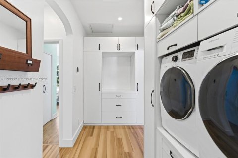 Купить кондоминиум в Майами-Бич, Флорида 2 спальни, 122.63м2, № 2046752 - фото 16