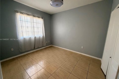 Villa ou maison à vendre à Miami, Floride: 4 chambres, 234.39 m2 № 2005121 - photo 30