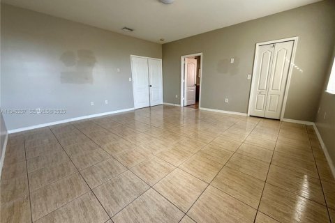 Villa ou maison à vendre à Miami, Floride: 4 chambres, 234.39 m2 № 2005121 - photo 23