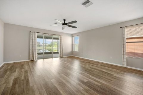 House in Riverview, Florida 3 bedrooms, 241.64 sq.m. № 1851084 - photo 10