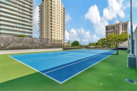 Condominio en alquiler en Tampa, Florida, 3 dormitorios, 273.13 m2 № 1846529 - foto 27