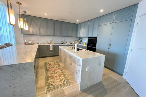 Condominio en alquiler en Tampa, Florida, 3 dormitorios, 273.13 m2 № 1846529 - foto 4