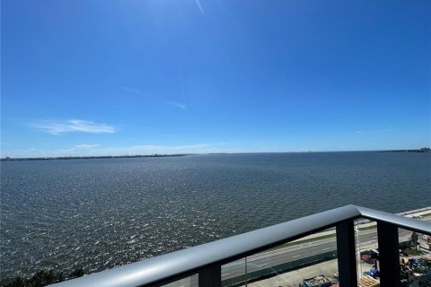 Condominio en alquiler en Tampa, Florida, 3 dormitorios, 273.13 m2 № 1846529 - foto 15