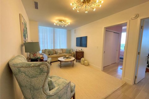 Condominio en alquiler en Tampa, Florida, 3 dormitorios, 273.13 m2 № 1846529 - foto 16