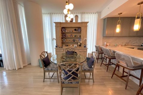 Condominio en alquiler en Tampa, Florida, 3 dormitorios, 273.13 m2 № 1846529 - foto 9