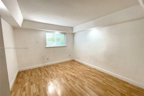 Снять в аренду кондоминиум в Майами, Флорида 1 спальня, 47.75м2, № 1990134 - фото 8