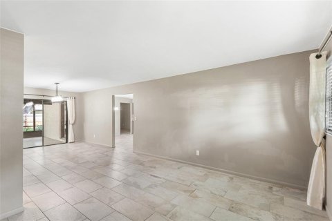 Villa ou maison à vendre à Winter Haven, Floride: 3 chambres, 158.03 m2 № 2349734 - photo 3