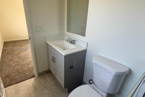 Condominio en venta en Margate, Florida, 2 dormitorios, 91.97 m2 № 2005984 - foto 12