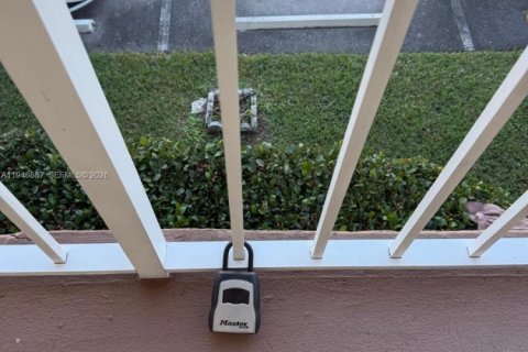 Condominio en venta en Margate, Florida, 2 dormitorios, 91.97 m2 № 2005984 - foto 17