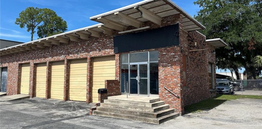 Commercial property in Ocala, Florida 616.87 sq.m. № 1338002