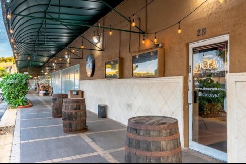 Immobilier commercial à vendre à Hollywood, Floride № 1990080 - photo 18