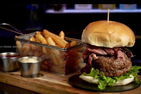 Immobilier commercial à vendre à Hollywood, Floride № 1990080 - photo 20