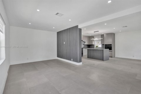 Villa ou maison à vendre à Hollywood, Floride: 3 chambres, 138.7 m2 № 2025610 - photo 2