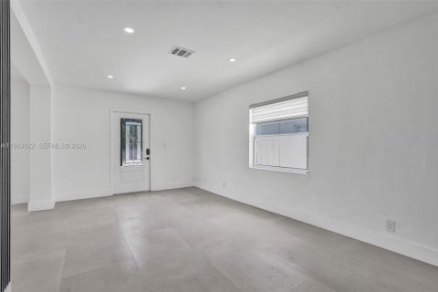 Villa ou maison à vendre à Hollywood, Floride: 3 chambres, 138.7 m2 № 2025610 - photo 16