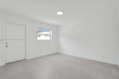 Villa ou maison à vendre à Hollywood, Floride: 3 chambres, 138.7 m2 № 2025610 - photo 27