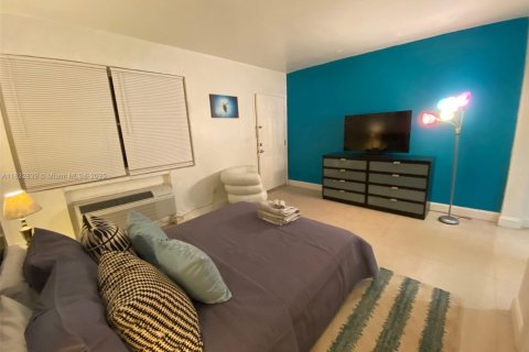 Condo in Miami Beach, Florida  № 1814070 - photo 5