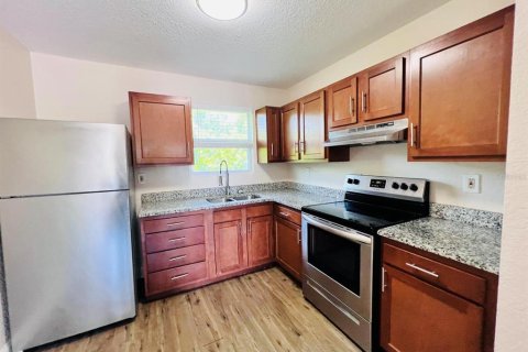 Appartement à louer à Titusville, Floride: 2 chambres, 75.07 m2 № 2099875 - photo 3