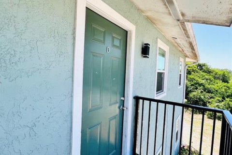 Appartement à louer à Titusville, Floride: 2 chambres, 75.07 m2 № 2099875 - photo 2