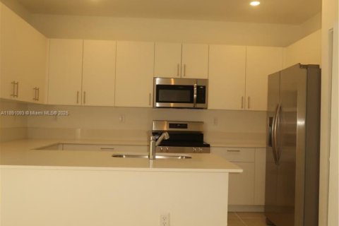 Adosado en alquiler en Homestead, Florida, 3 dormitorios, 171.68 m2 № 1944518 - foto 3