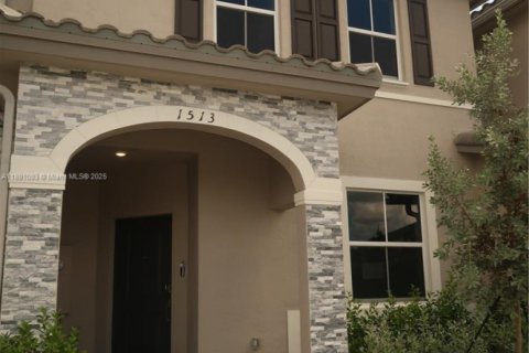 Adosado en alquiler en Homestead, Florida, 3 dormitorios, 171.68 m2 № 1944518 - foto 2