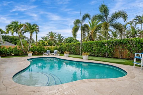 House in Stuart, Florida 4 bedrooms, 196.95 sq.m. № 2190150 - photo 24