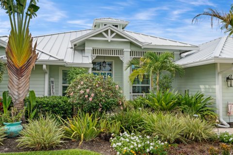 House in Stuart, Florida 4 bedrooms, 196.95 sq.m. № 2190150 - photo 9
