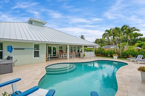 House in Stuart, Florida 4 bedrooms, 196.95 sq.m. № 2190150 - photo 23