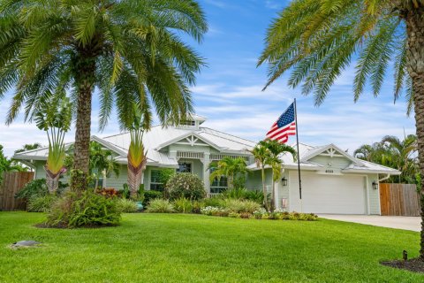 House in Stuart, Florida 4 bedrooms, 196.95 sq.m. № 2190150 - photo 4
