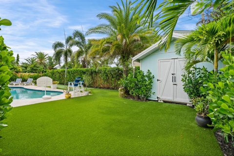 House in Stuart, Florida 4 bedrooms, 196.95 sq.m. № 2190150 - photo 19