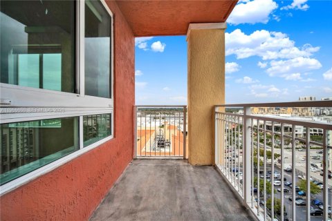 Copropriété à vendre à Miami, Floride: 2 chambres, 107.3 m2 № 2020192 - photo 3