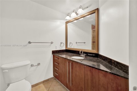 Copropriété à vendre à Miami, Floride: 2 chambres, 107.3 m2 № 2020192 - photo 8
