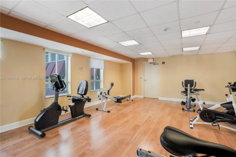 Copropriété à vendre à Miami, Floride: 2 chambres, 107.3 m2 № 2020192 - photo 29