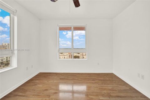 Copropriété à vendre à Miami, Floride: 2 chambres, 107.3 m2 № 2020192 - photo 22