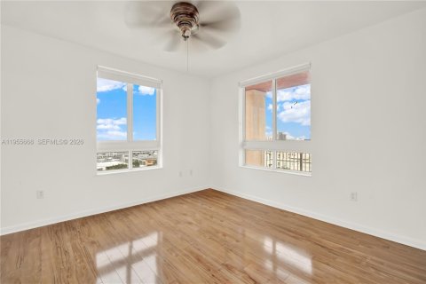 Copropriété à vendre à Miami, Floride: 2 chambres, 107.3 m2 № 2020192 - photo 19