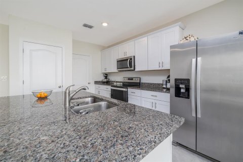 Touwnhouse à vendre à Port Orange, Floride: 2 chambres, 150.87 m2 № 2143620 - photo 10