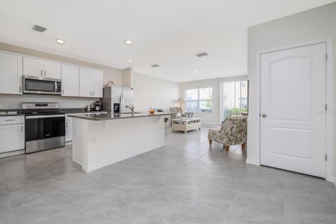 Touwnhouse à vendre à Port Orange, Floride: 2 chambres, 150.87 m2 № 2143620 - photo 8
