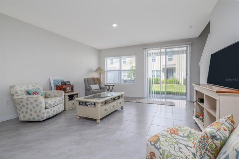 Touwnhouse à vendre à Port Orange, Floride: 2 chambres, 150.87 m2 № 2143620 - photo 4