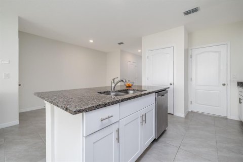 Touwnhouse à vendre à Port Orange, Floride: 2 chambres, 150.87 m2 № 2143620 - photo 12