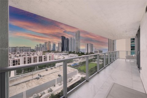 Condo in Sunny Isles Beach, Florida, 3 bedrooms № 2186082