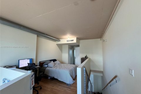 Condo in Miami, Florida, 1 bedroom  № 1959921 - photo 7