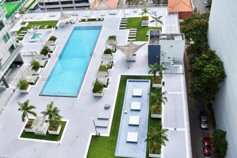 Condo in Miami, Florida, 1 bedroom  № 1959921 - photo 14